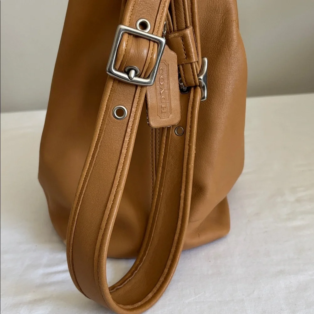 Vintage Coach Legacy Drawstring Leather Bucket Bag, 9165 - Picture 6 of 14